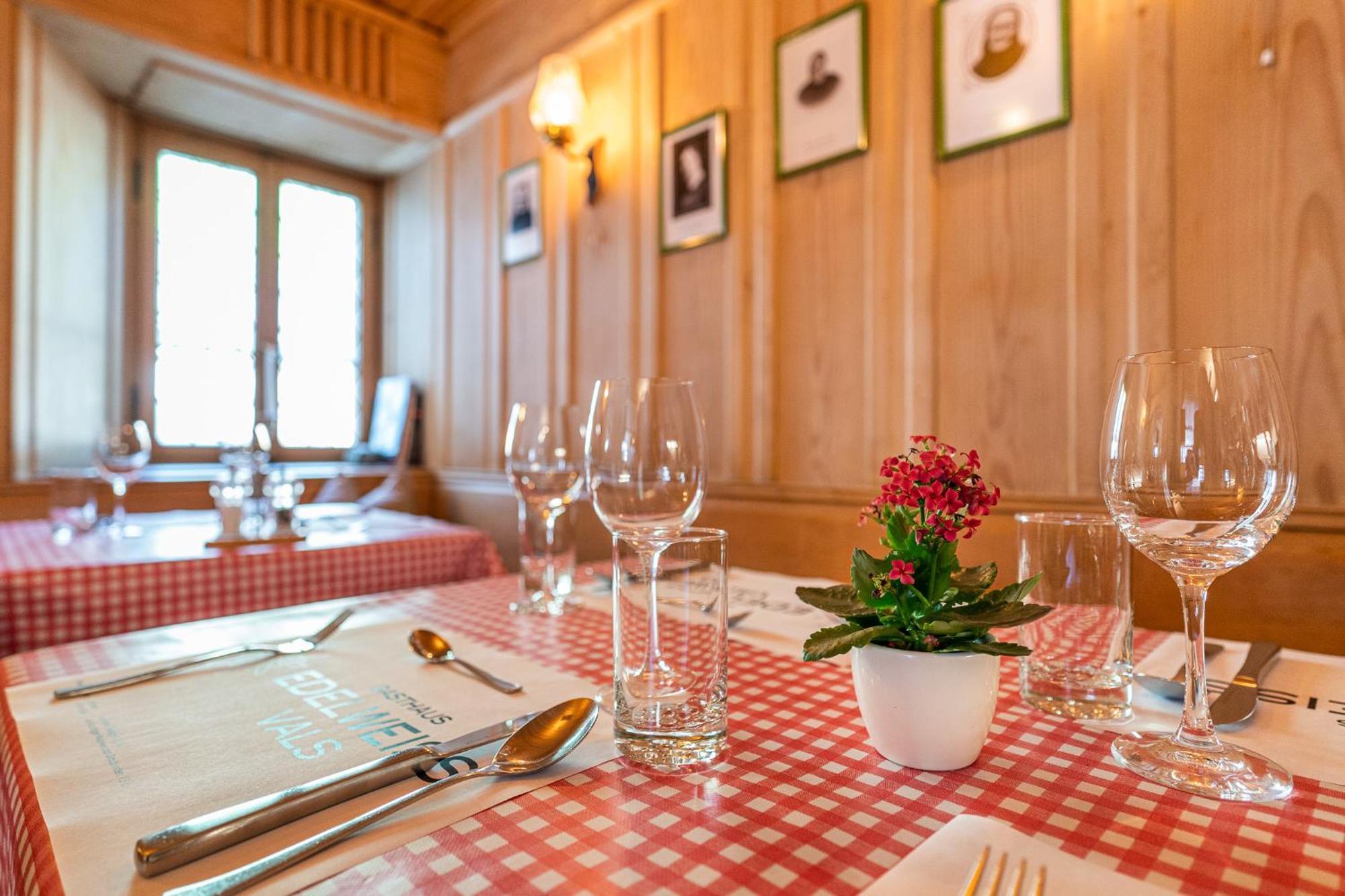 Gasthaus Edelweiss Vals Exterior photo